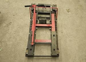lot 114 image: Craftsman MotorcycleATV Jack with 1500 lbs Capacity