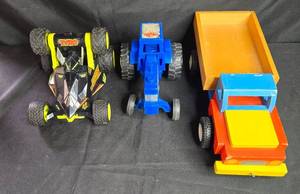 lot 171 image: Collection of Toy Trucks and Police Motorcycle