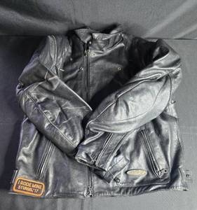 lot 207 image: Harley-Davidson FXRG Mens XL Leather Jacket with Patches