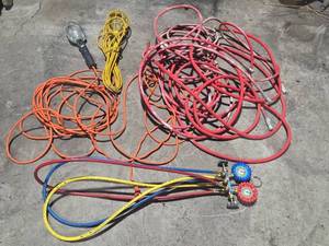 lot 260 image: Set of Industrial Hoses with Pressure Gauges and Extension Cords