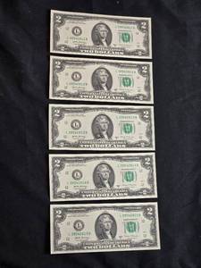 Lot of 5 Consecutive Uncirculated Series 2003 $2 Bills