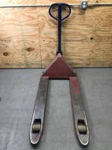 lot 78 image: Pallet Jack