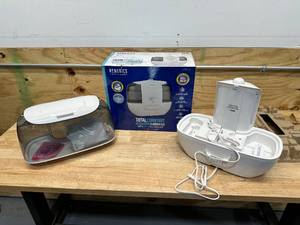 lot 109 image: HoMedics TotalComfort Ultrasonic Humidifier with UV-C Technology