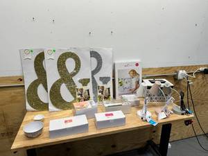 lot 146 image: Variety Box Home Dcor, Wedding Items & Miscellaneous Finds