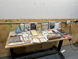 lot 45 image: Lot of Various Items
