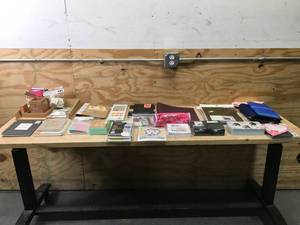 lot 213 image: Lot of Assorted Office Supplies