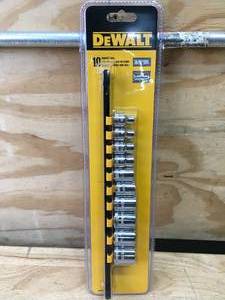 lot 229 image: DeWalt 10 Piece 38 Socket Rail 0410256