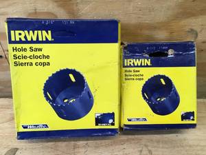 lot 230 image: Lot of 2 - Irwin Hole Saws