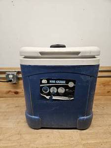 lot 50 image: Igloo Ice chest 60qt.