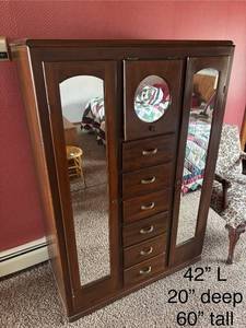 lot 1 image: Vintage Wooden Armoire with Mirrors