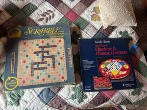 lot 37 image: Vintage Scrabble Deluxe & Checkers Set