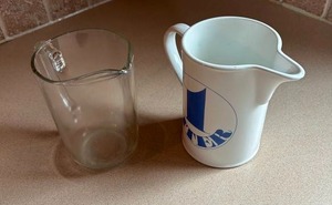 lot 42 image: MCM Vintage Scandinavian 1Liter JugPitcher and Glass Pitcher Set