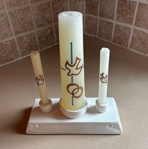 lot 47 image: Roman Inc. 1984 Unity Candle Set