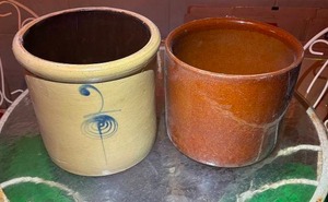lot 263 image: Vintage Red Wing 2 Gallon Salt Glaze Stoneware Crock and Brown Crock Set