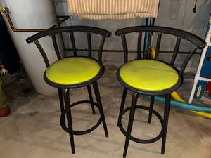 lot 219 image: Vintage Swivel Bar Stools, Lime Green