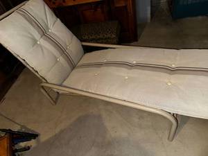 lot 230 image: Vintage Patio Chaise Lounge Chair