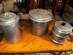lot 241 image: Vintage Aluminum Kitchen Cookware Set Including Stovetop Coffee Percolator Stock Pot and Double Boiler