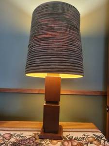 lot 12 image: Modern Striped Table Lamp