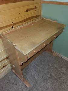 lot 14 image: Vintage Wooden Writing Desk