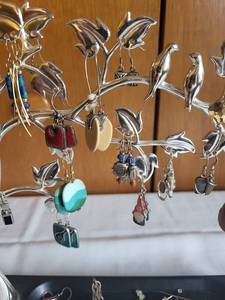 lot 94 image: Diverse Earring Collection Lot Including Vintage Earring Holder