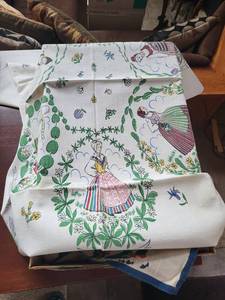 lot 114 image: Vintage Swedish Cloths & Embroideries