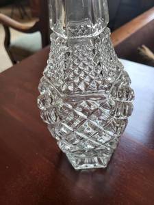 lot 190 image: Vintage Cut Glass Decanter with Stopper
