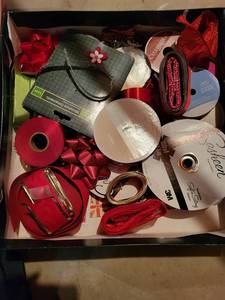 lot 265 image: Christmas Decor Bundle - Assorted