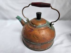 lot 85 image: Vintage Copper Kettle with Patina