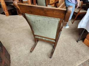 lot 147 image: Vintage Oak Rocking Chair