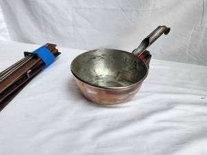 lot 149 image: Vintage Copper Sauce Pan