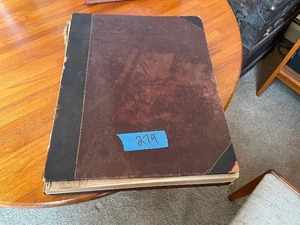 lot 279 image: Jacksons Famous Pictures World Fair Book