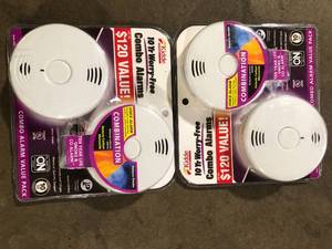 lot 19 image: Lot of Kidde 10-Year Worry-Free Smoke and Carbon Monoxide Detector, Battery Powered with Voice Alarm (2-Pack)   Customer Returns See Pictures