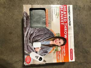 lot 22 image: HANDY HEATER 50 in. x 60 in. Heated Blanket in Gray   Customer Returns See Pictures