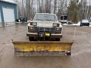 1986 Ford F-150 Plow Truck