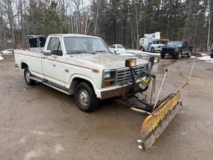 1986 Ford F-150 Plow Truck