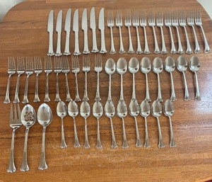 lot 32 image: Reed and Barton Flatware Grouping