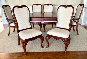 Gorgeous Thomasville Dining Room Table