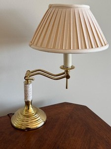 lot 46 image: Vintage Brass Piano or Desk Lamp