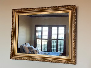 lot 47 image: Vintage Decorative Gilded Wall Mirror