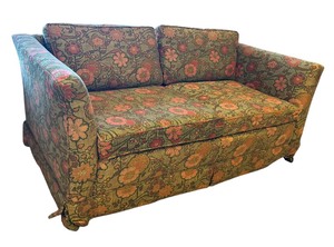 lot 139 image: Fabulous Vintage Floral Loveseat by North Hickory