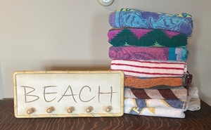 lot 194 image: Beach Decor with Beach Towels