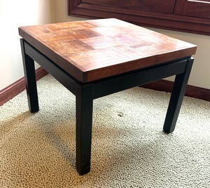 lot 199 image: Petite Vintage Accent Table