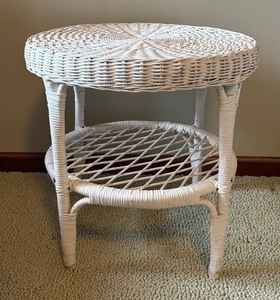 lot 217 image: Round White Wicker Accent Table