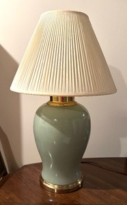lot 236 image: Lovely Large Ceramic Table Lamp