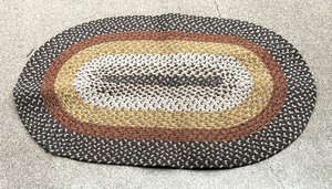 lot 277 image: Beautiful Braided Rug