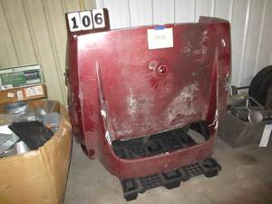 lot 106 image: Corvette Rear Clip