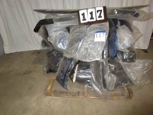 lot 117 image: Fender Flares & Trim Pieces