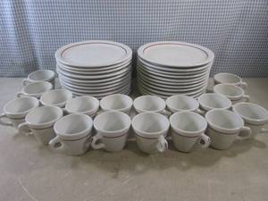 lot 10 image: (A-3) 42pc Vintage Shenango China U...