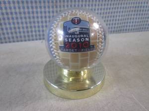 lot 31 image: (FS) MN Twins Inaugular Season 2010...