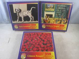lot 69 image: (CS) 3 New 550 Piece Puzzles - Unop...